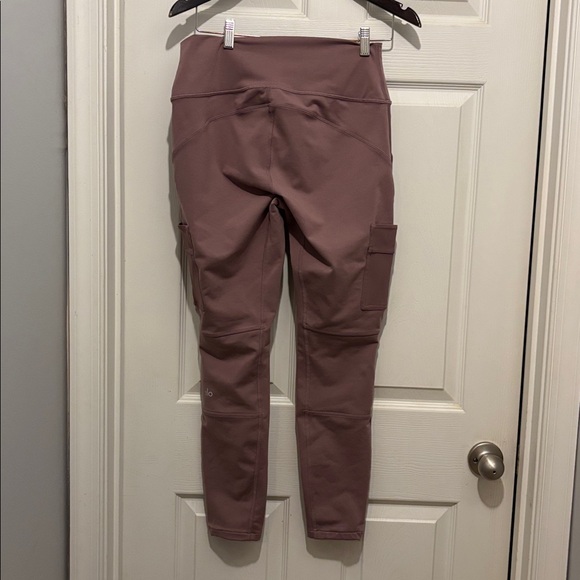 Alo pants - Picture 4 of 5